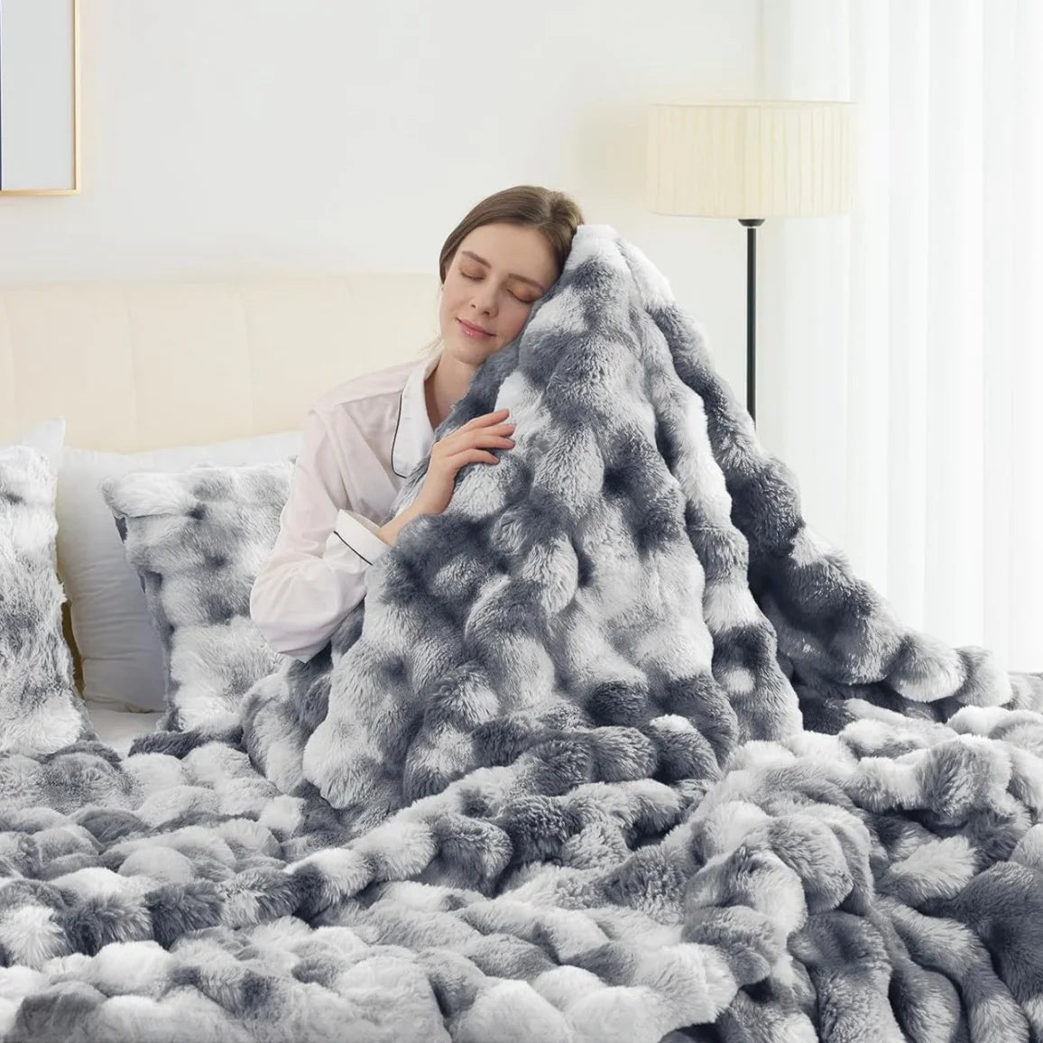 BeginCozy™  Faux Rabbit Fleece Blanket